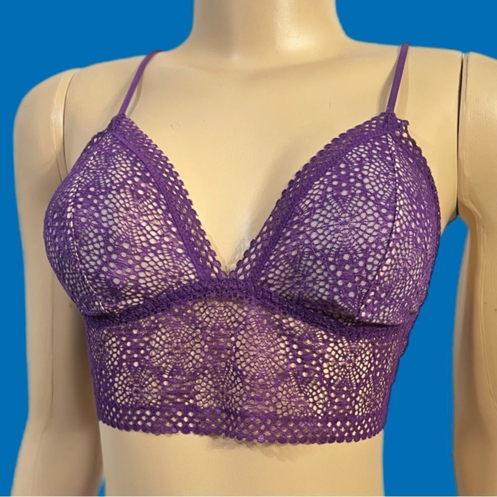 Victorias Secret crochet Lace Lightly Lined Wire free long bralette bra purple M